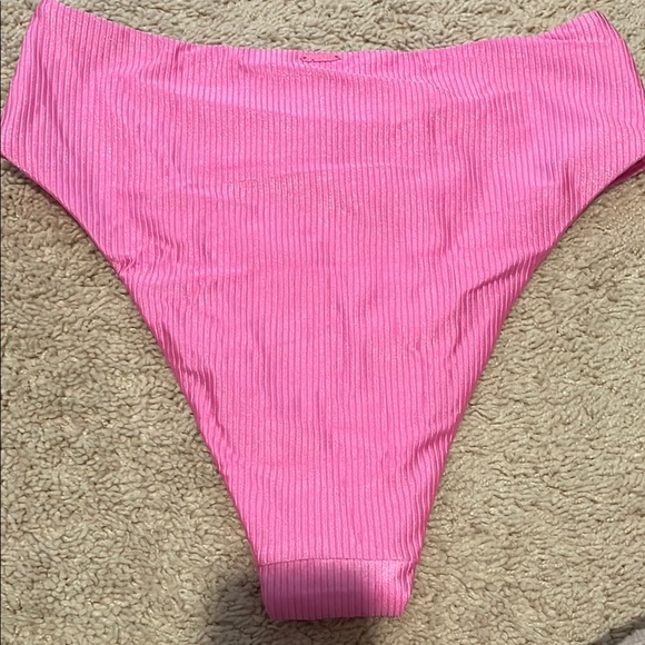 Pink Ribbed Bikini Set - Picture 4 of 10